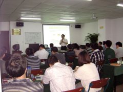 中国政法大学2010级MBA集中班在鹭达授课！[2011-